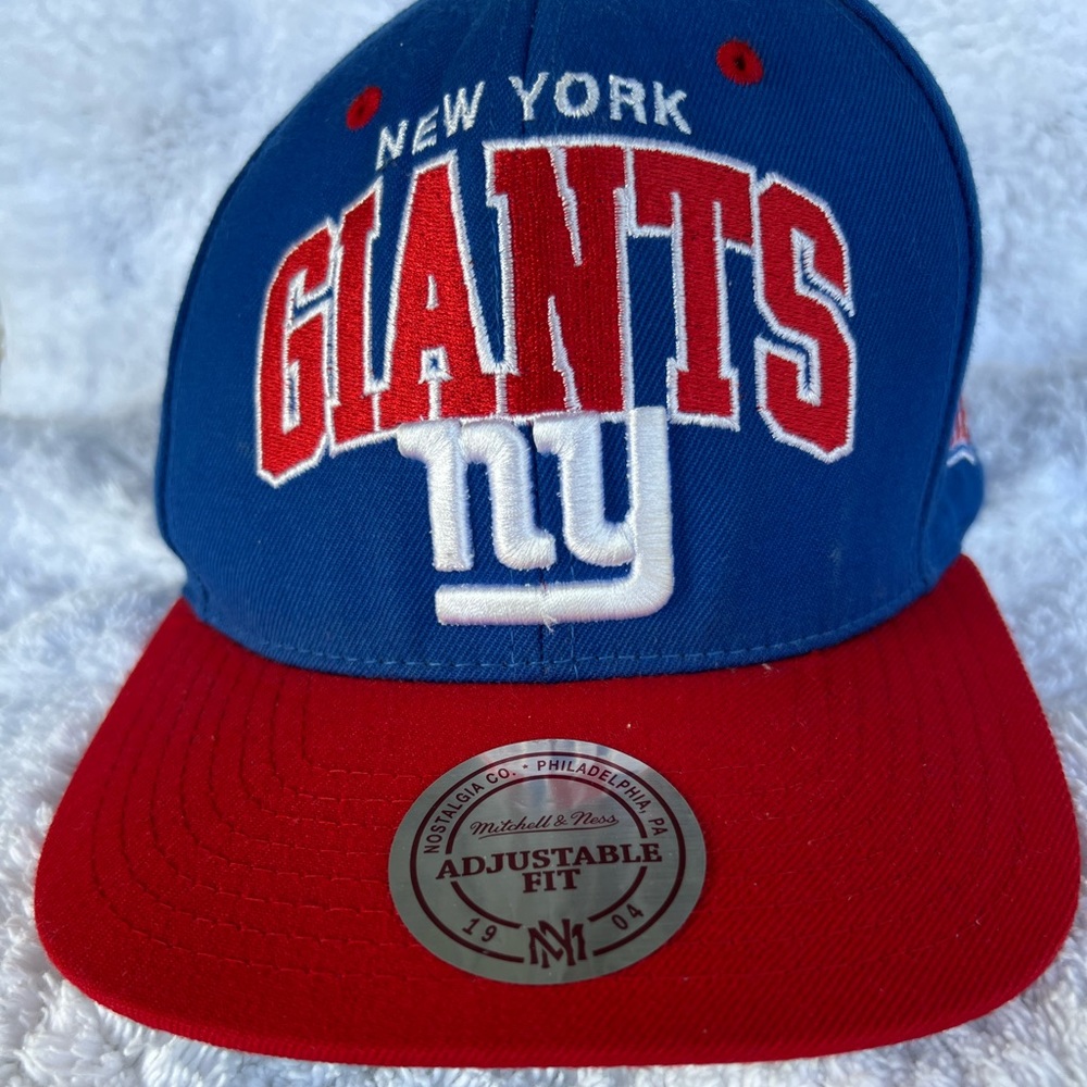 Barely used red, blue and white Giants hat. Clean, no stains. Adjustable fit